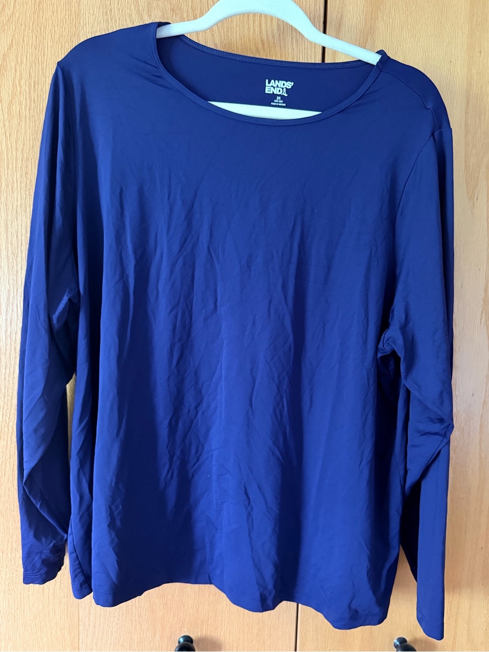 Lands' End Women's Long Sleeve Swim Shirt in Navy